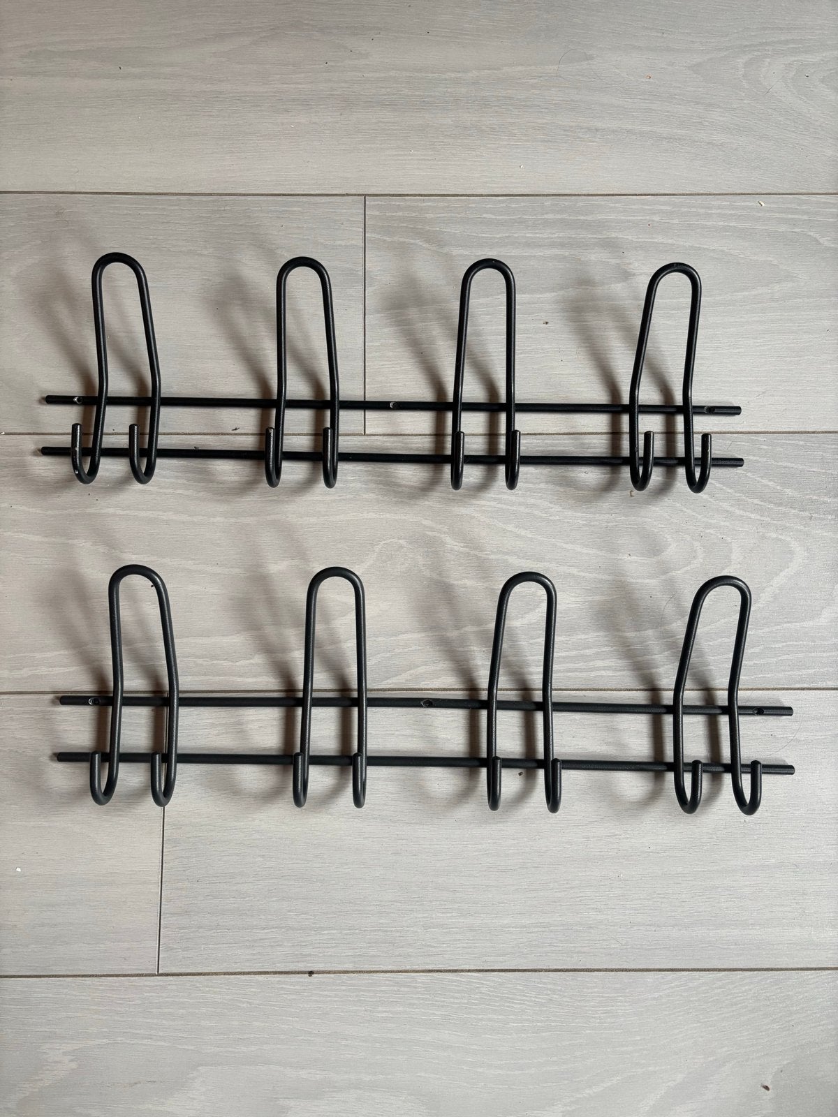 2x Zwarte Metalen Kledingrekken / Kapstokken, Ophalen, Gebruikt