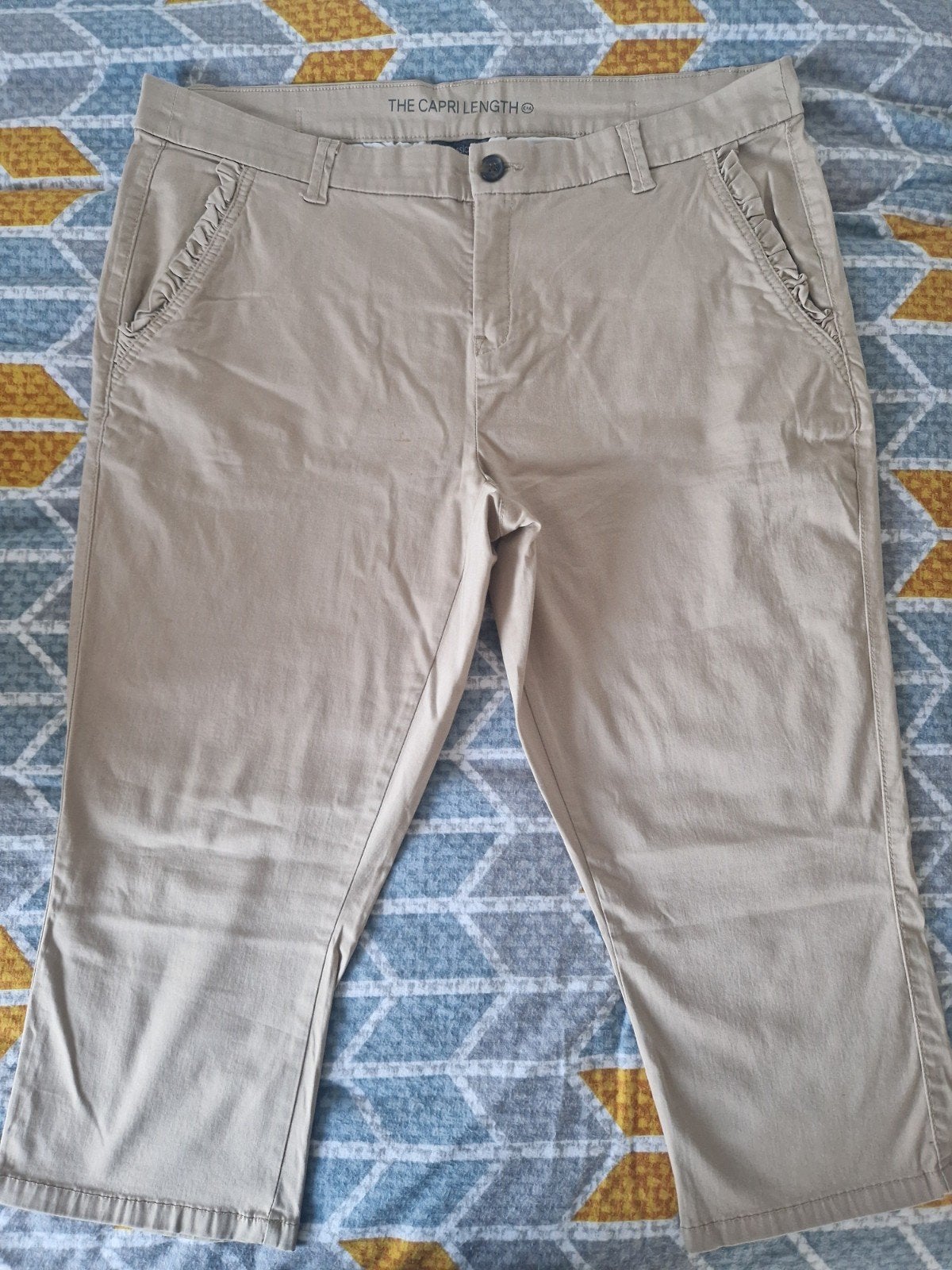 C&A Yessica Capri broek - Maat 44 - Beige, Maat 42/44 (L), Ophalen of Verzenden, Zo goed als nieuw, Driekwart
