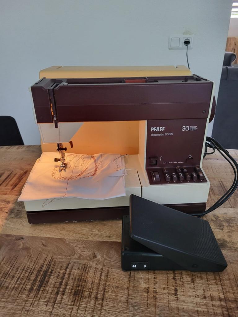 Pfaff tipmatic 1035 naaimachine - Recent onderhouden, Ophalen, Gebruikt, Naaimachine, Pfaff
