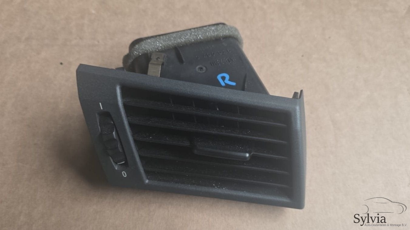 Luchtrooster Ventilatie Dashboard Rechts Grijs BMW X3  E83 6, Gebruikt, -, -, Ophalen of Verzenden