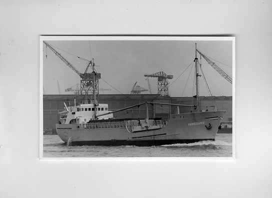 scheepvaart-foto-vanguard, Verzamelen, Ophalen of Verzenden, Zo goed als nieuw, Motorboot, Boek of Tijdschrift