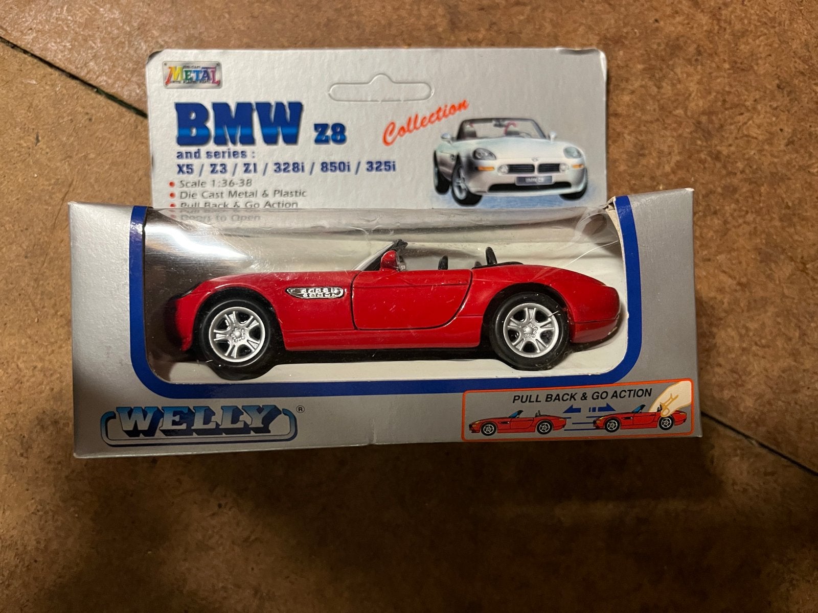 Welly BMW Z8 Collectie Diecast Modelauto Rood Schaal 1:36-38, Hobby en Vrije tijd, Modelauto's | 1:43, Ophalen of Verzenden, Nieuw