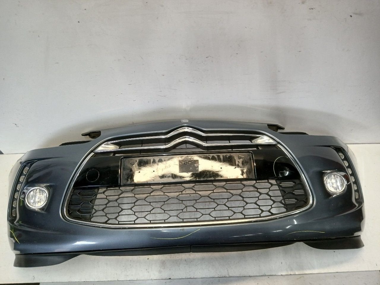 Bumper voor Citroën DS3, Auto-onderdelen, Onderdelen@venauto.nl, Van der Ven Autorecycling B.V., Gebruikt, Ettenseweg 76, 4706 PB Roosendaal, The Netherlands