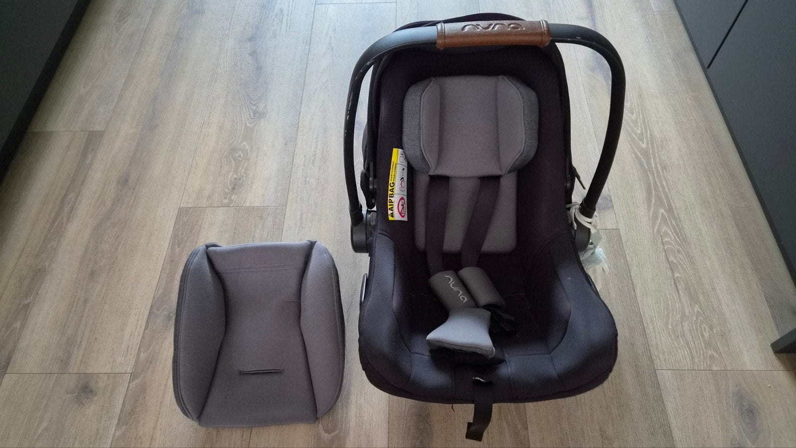 Nuna Pipa Next plus Isofix base, Kinderen en Baby's, Autogordel of Isofix, Gebruikt, Zijbescherming, 0 t/m 13 kg