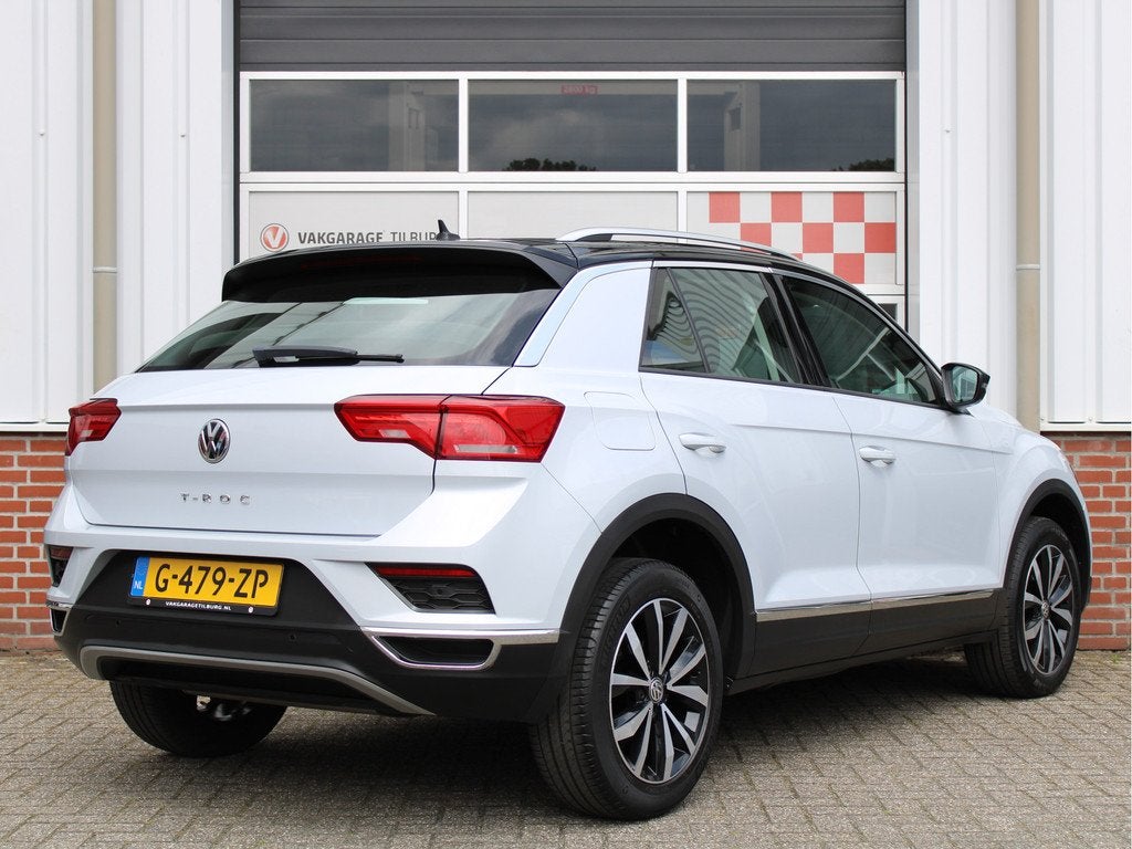Volkswagen T-Roc 1.5 TSI 150PK Style Business Automaat 1e Ei, Stof, Euro 6, 4 cilinders, 150 pk