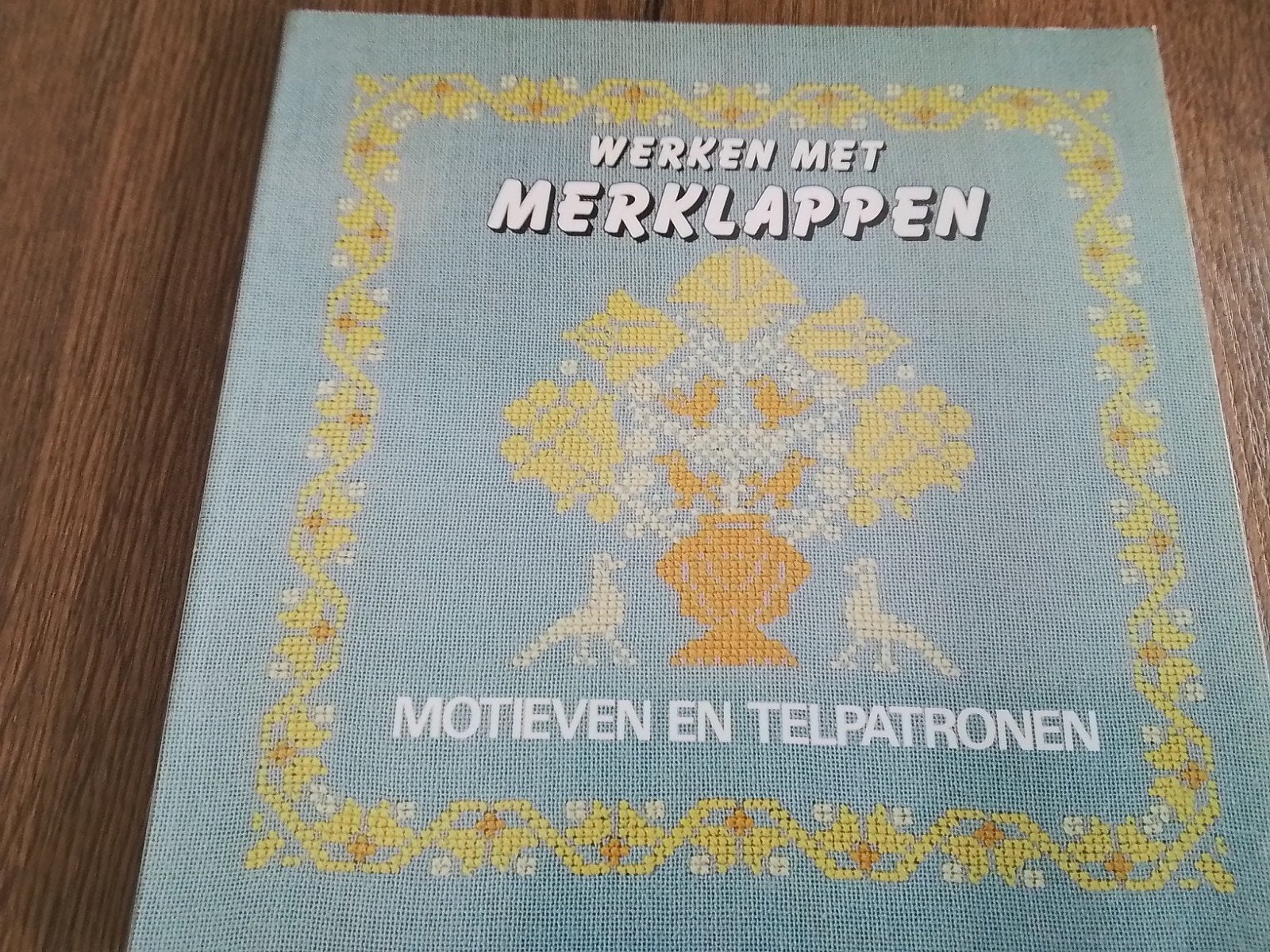 Werken met merklappen, motieven en patronen, Ophalen of Verzenden, Zo goed als nieuw, Handborduren, Patroon