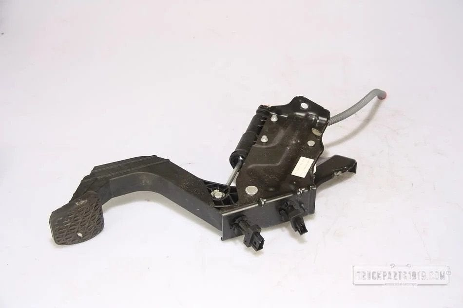 Mercedes-Benz Body & Chassis Parts Koppelingspedaal Sprinter, Ophalen, Gebruikt