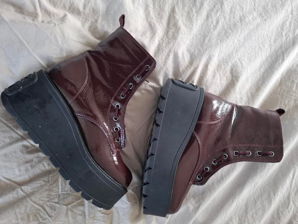 DKNY dames schoenen Mt 39 zo goed als nieuw, Ophalen, Zo goed als nieuw, Zwart, Sneakers of Gympen