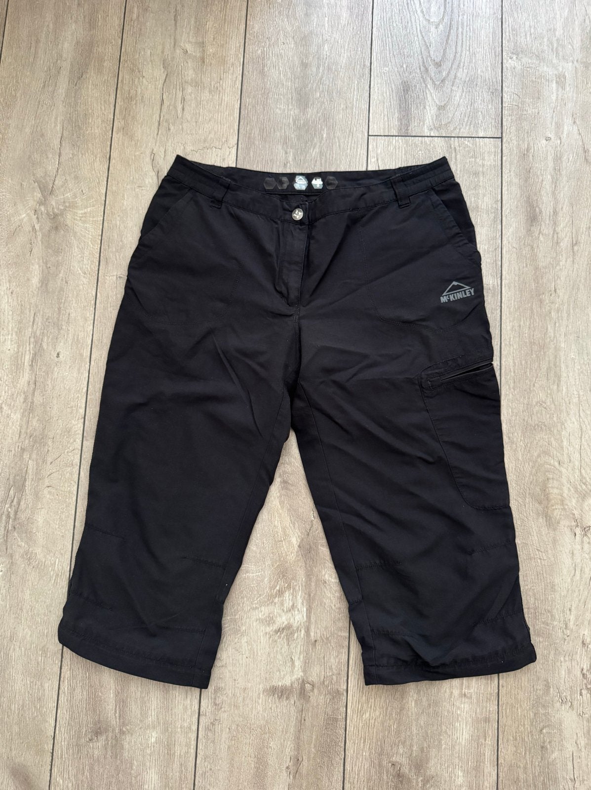 McKinley Driekwart Broek Zwart Maat M, Maat 38/40 (M), Zwart, Ophalen of Verzenden, Driekwart