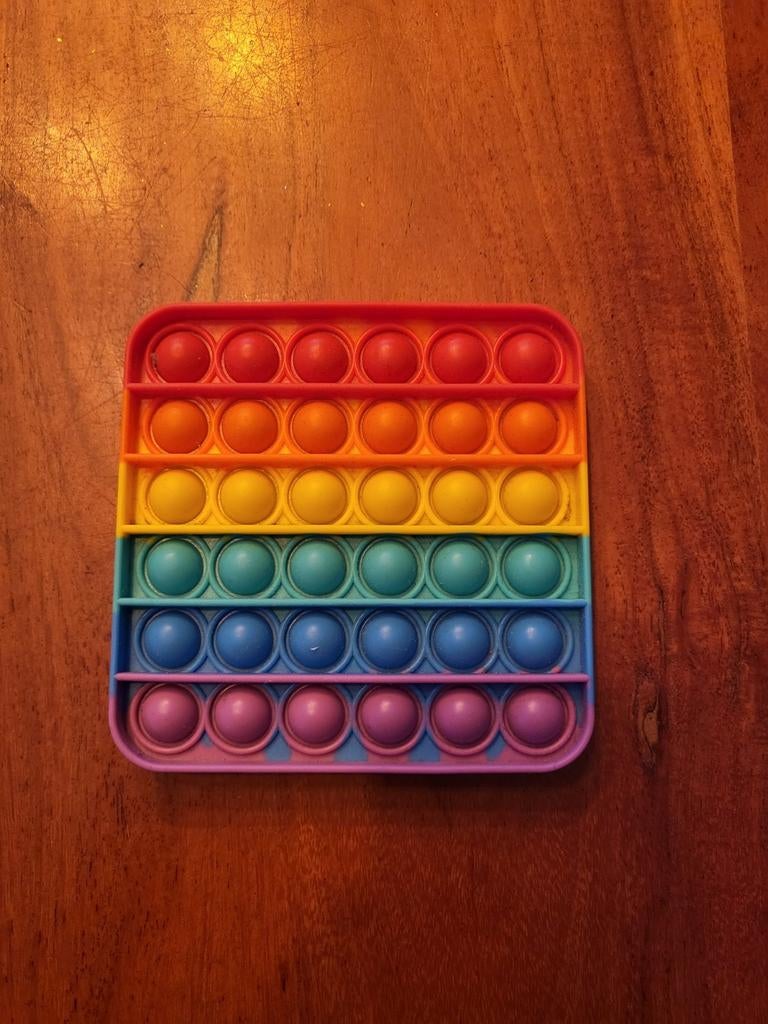 Pop-it regenboog fidget toy, Ophalen of Verzenden, Zo goed als nieuw, Jongen of Meisje