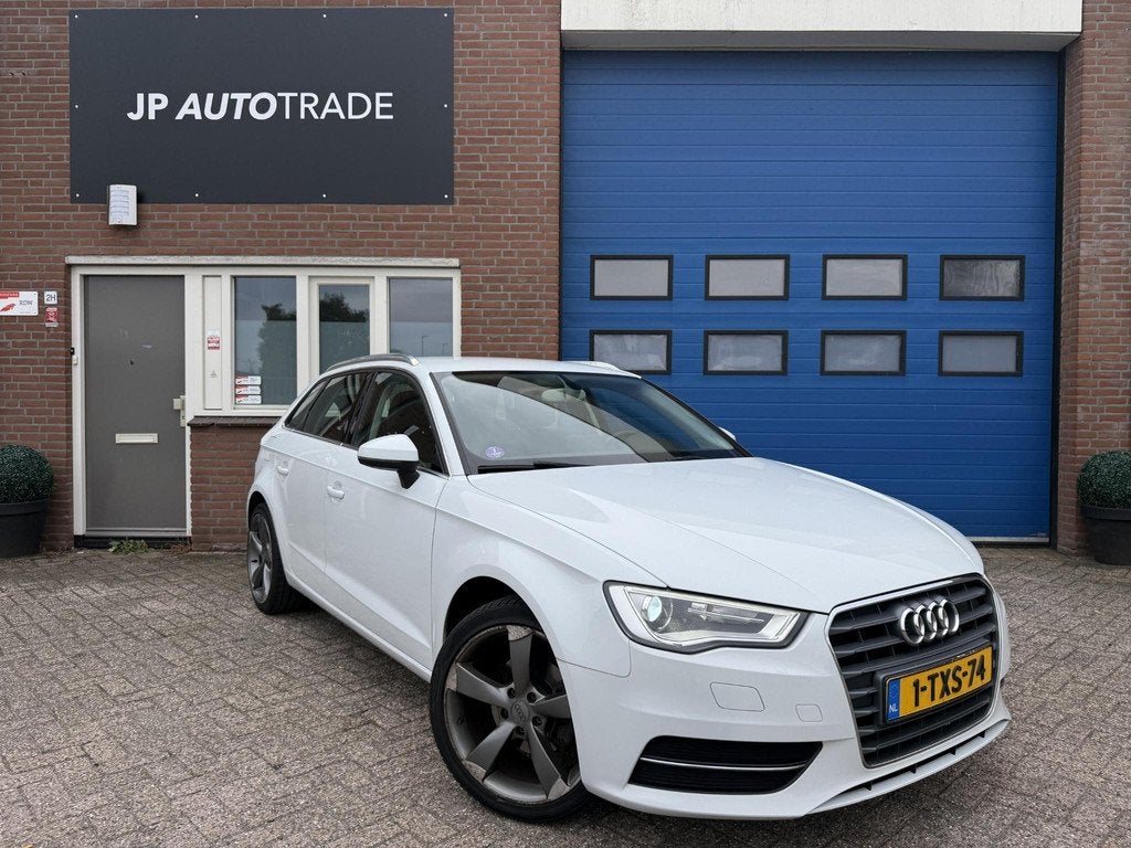 Audi A3 Sportback 1.2 TFSI Ambiente Pro Line plus | Led | Na, Auto's, Audi, Euro 5, Stof, Gebruikt, Zwart