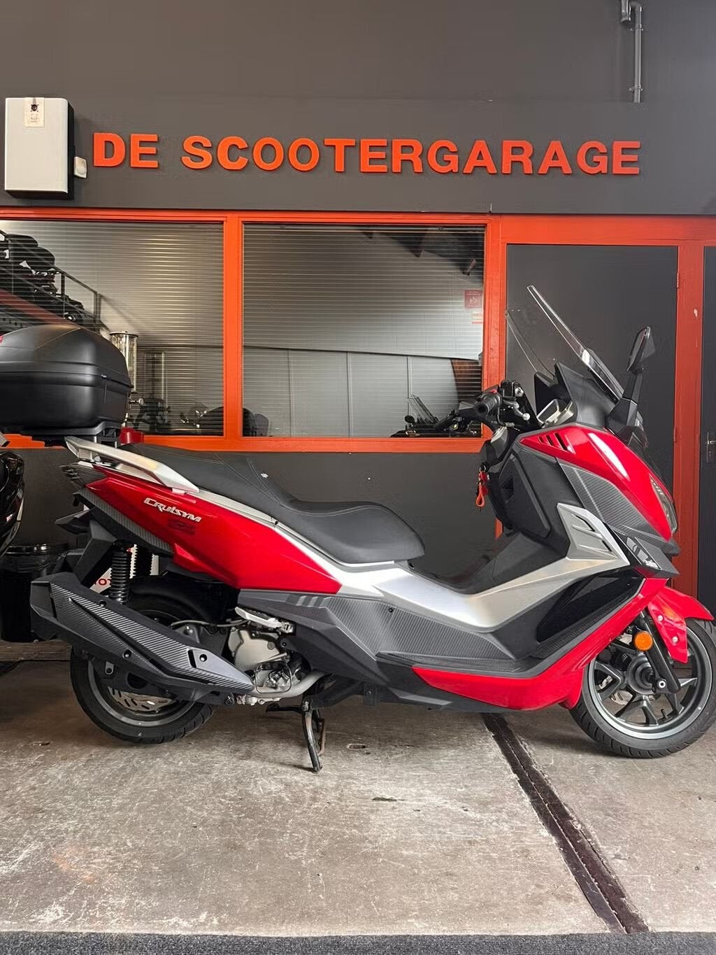 SYM  Sym Cruisym 300 motorscooter 2017, -, -, -