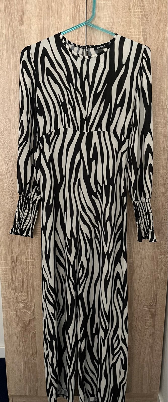 Boohoo Zebra Print jumpsuit Maat 36/38(S), Ophalen, Zwart, Nieuw, Maat 36 (S)