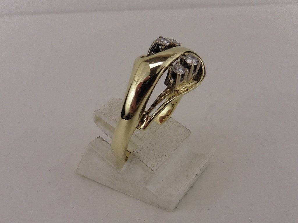 Gouden damesring met briljant                             G5, Sieraden, Tassen en Uiterlijk, Ringen, Gebruikt, ., Ophalen of Verzenden