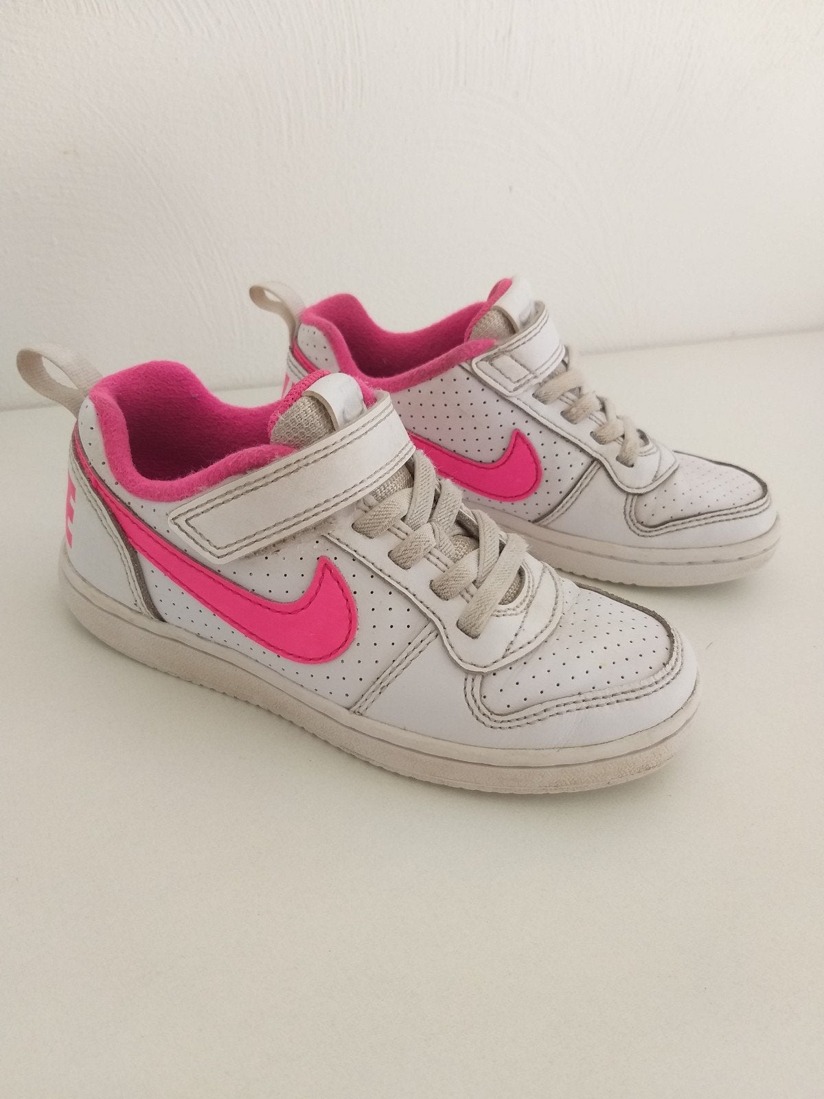 NIKE schoenen maat 28, Kinderen en Baby's, Ophalen, Schoenen