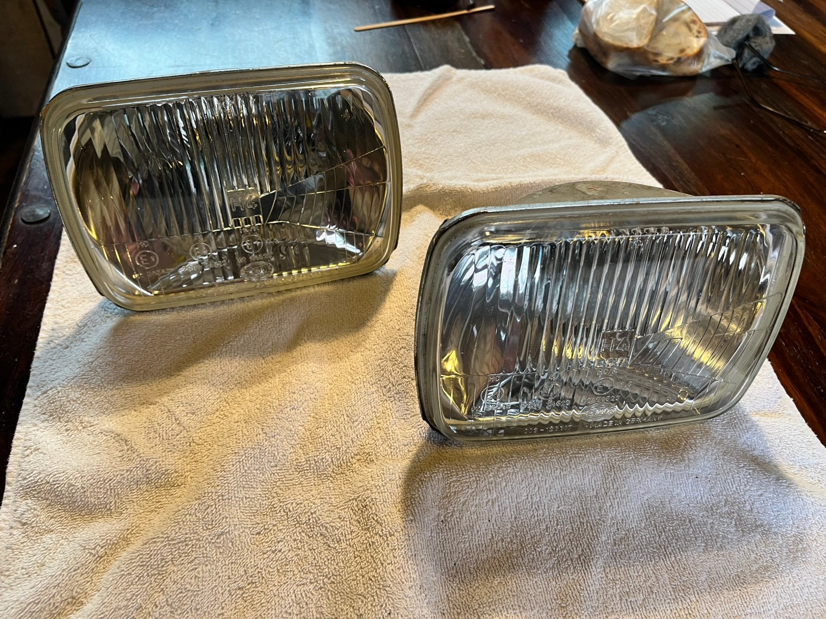 2 koplampen volvo 480 mooi helder/ en klokjes unit, Ophalen of Verzenden, Volvo