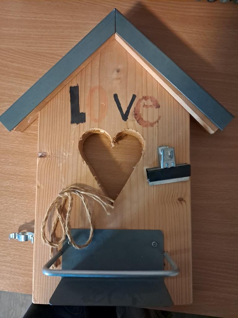 Houten huisje decoratie met 'LOVE' en hart, Huis en Inrichting, Woonaccessoires | Overige, Gebruikt, Ophalen of Verzenden
