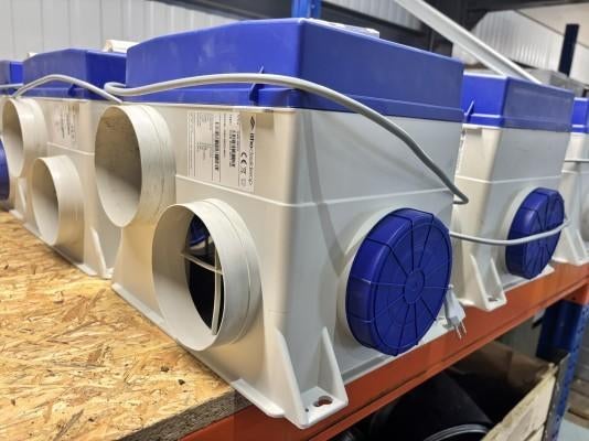 8 stuks Itho Daalderop ventilatiebox (type: CVE ECO RFT HE), Doe-het-zelf en Verbouw, Ventilatie en Afzuiging, Ophalen of Verzenden