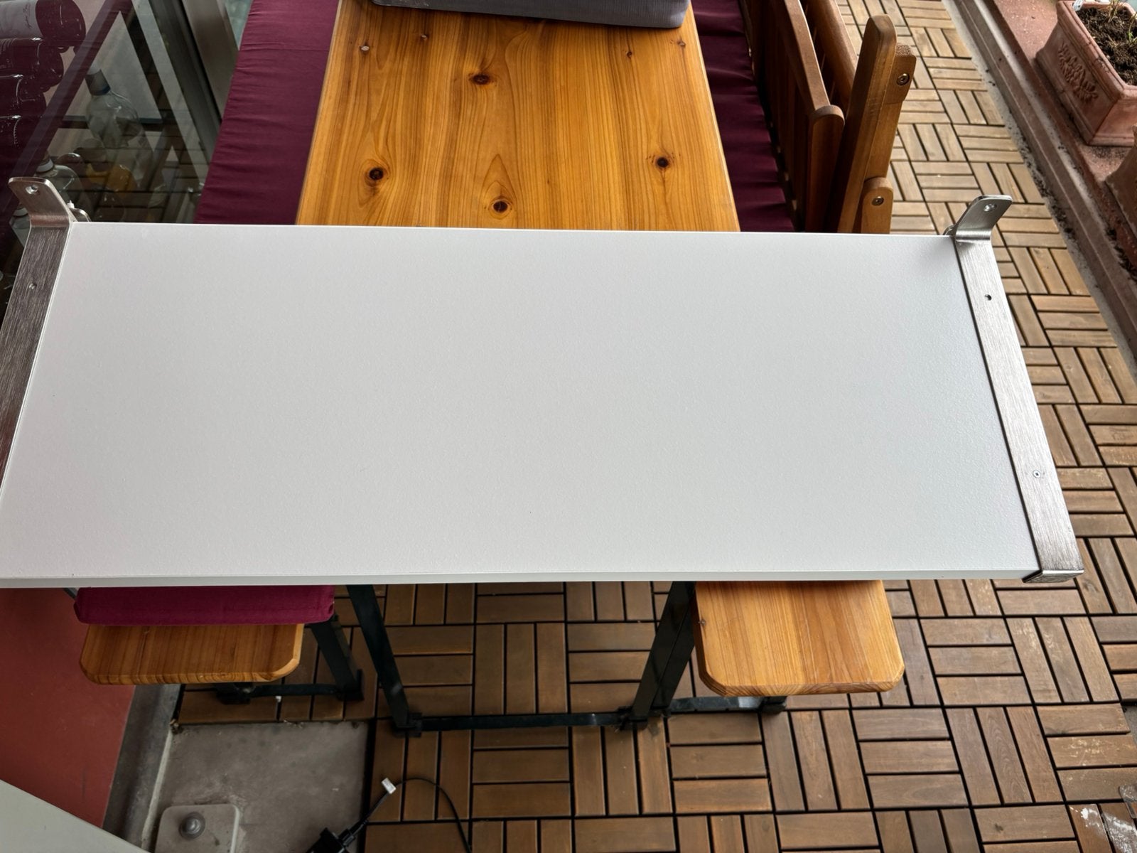 Twee Ikea planken Bergshult / Granhult incl plankendragers, Ophalen, Zo goed als nieuw