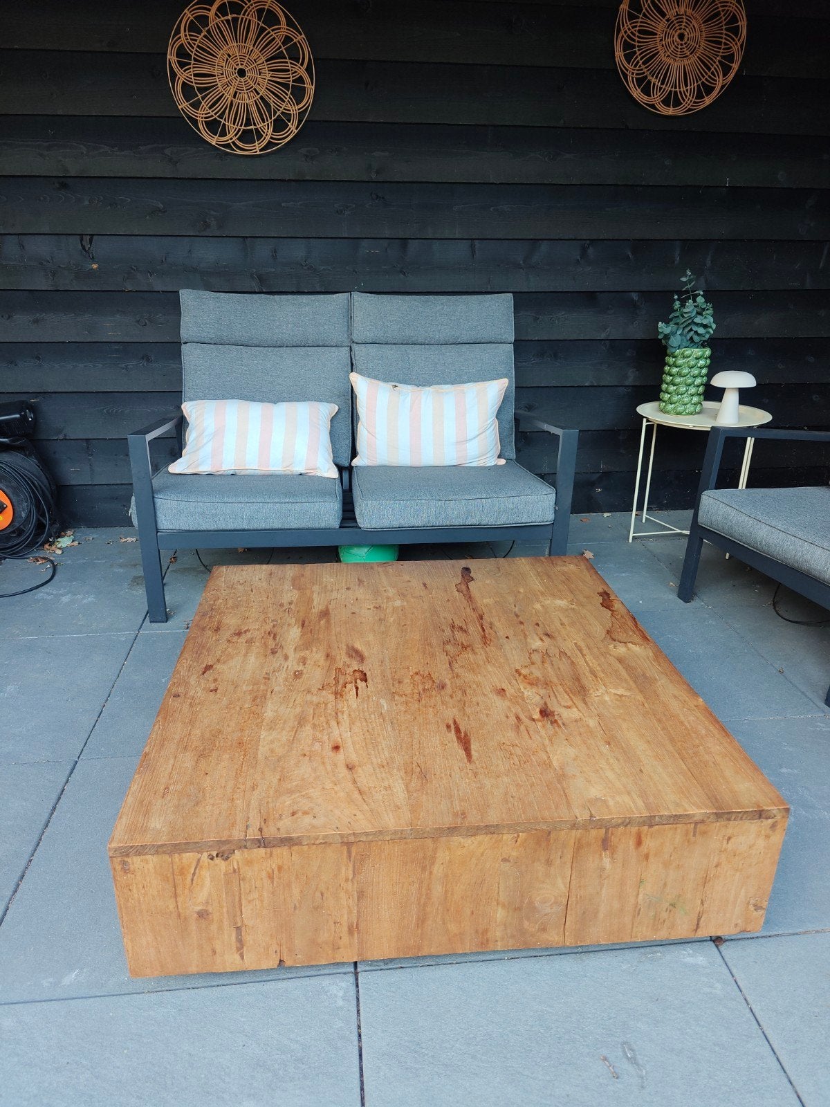 Teak salontafel 1x1m met twee opberglades, Huis en Inrichting, Ophalen, Gebruikt, 50 tot 100 cm, 50 tot 100 cm