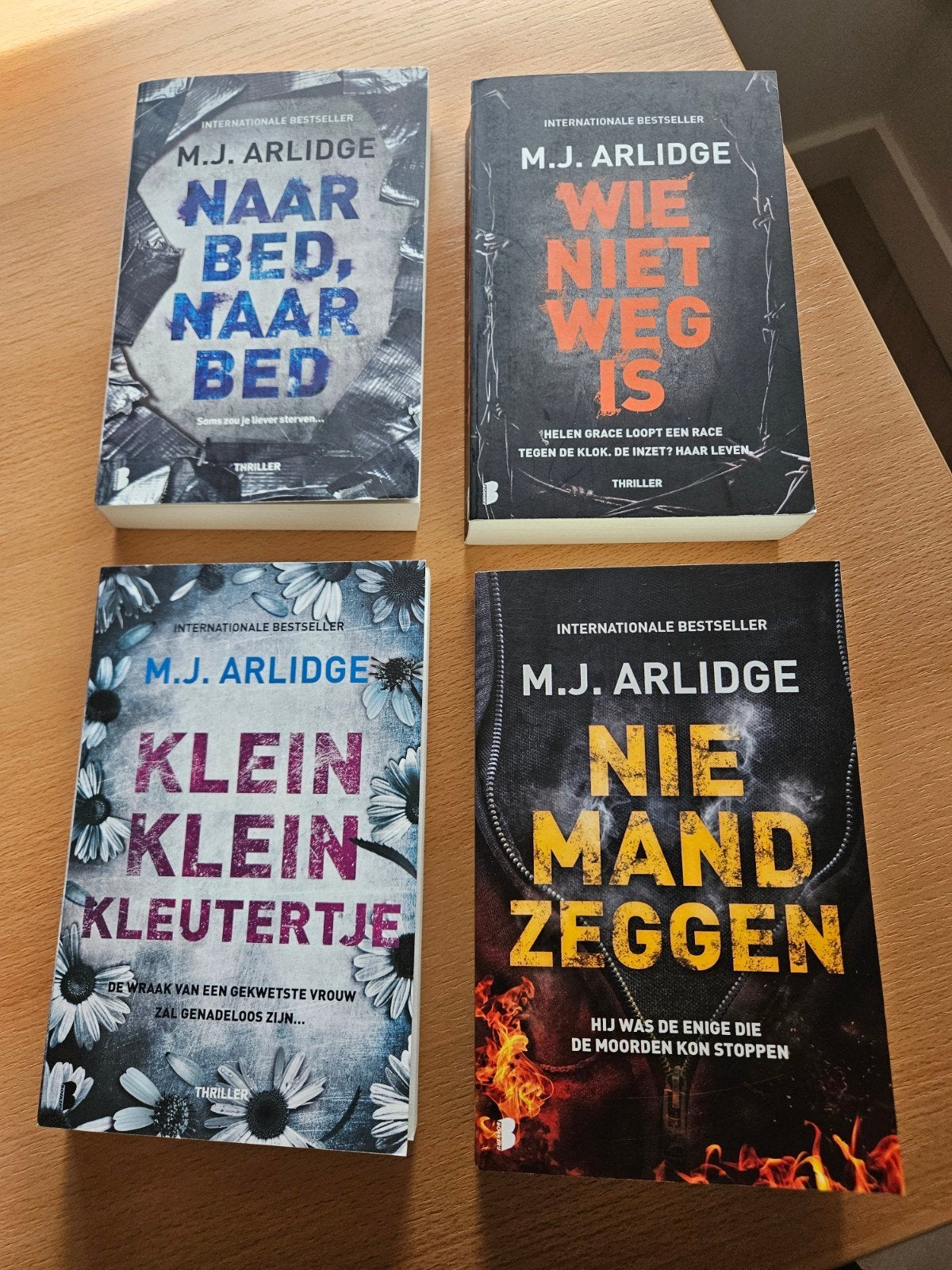 4 Stuks boeken M.J Arlidge., Ophalen of Verzenden, Zo goed als nieuw, M.J. Arlidge, Nederland