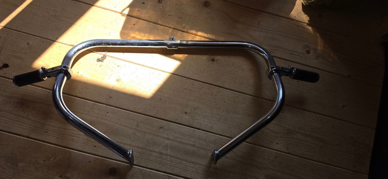 Harley-Davidson valbeugel met voetsteunen, Ophalen
