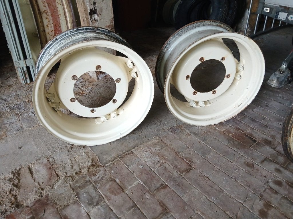 Case / New Holland velgen  (4wd)  10x24, Zakelijke goederen, Ophalen of Verzenden