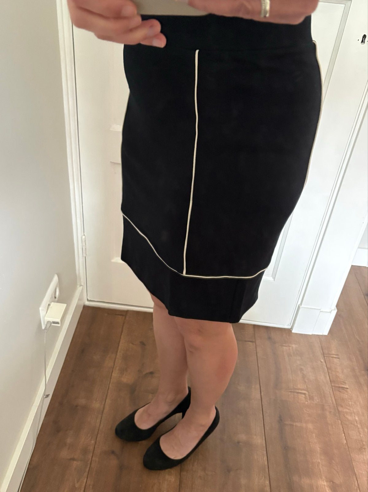 XPRSSO Zwarte Rok met Beige Bies - Maat 38, Maat 38/40 (M), Zwart, Ophalen of Verzenden, Zo goed als nieuw