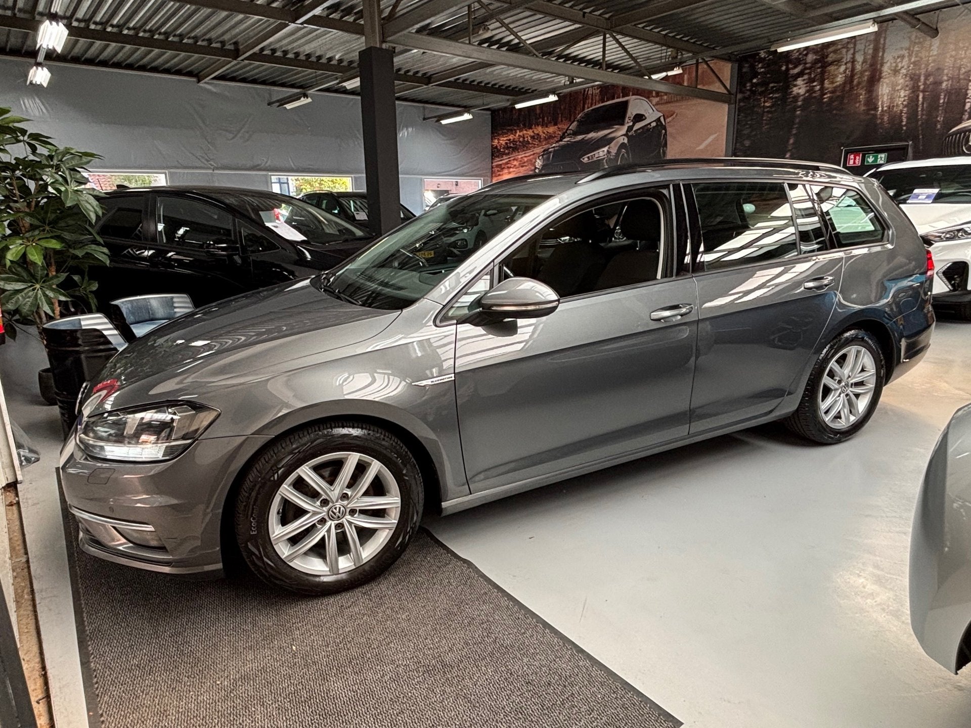 Volkswagen Golf Variant 1.5 TSI Comfortline Business / Camer, Auto's, Stof, 4 cilinders, Met garantie (alle), Automatische klimaatregeling