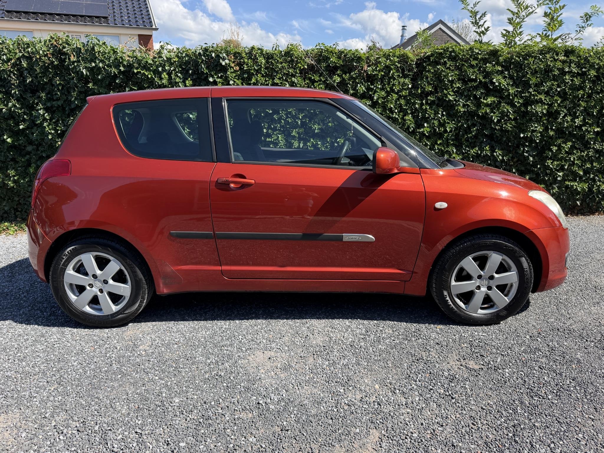 Suzuki Swift 1.3 Exclusive | Airco | Elekt. Ramen | LMV | Tr, Auto's, Suzuki, Stof, Gebruikt, 31 €/maand, Swift