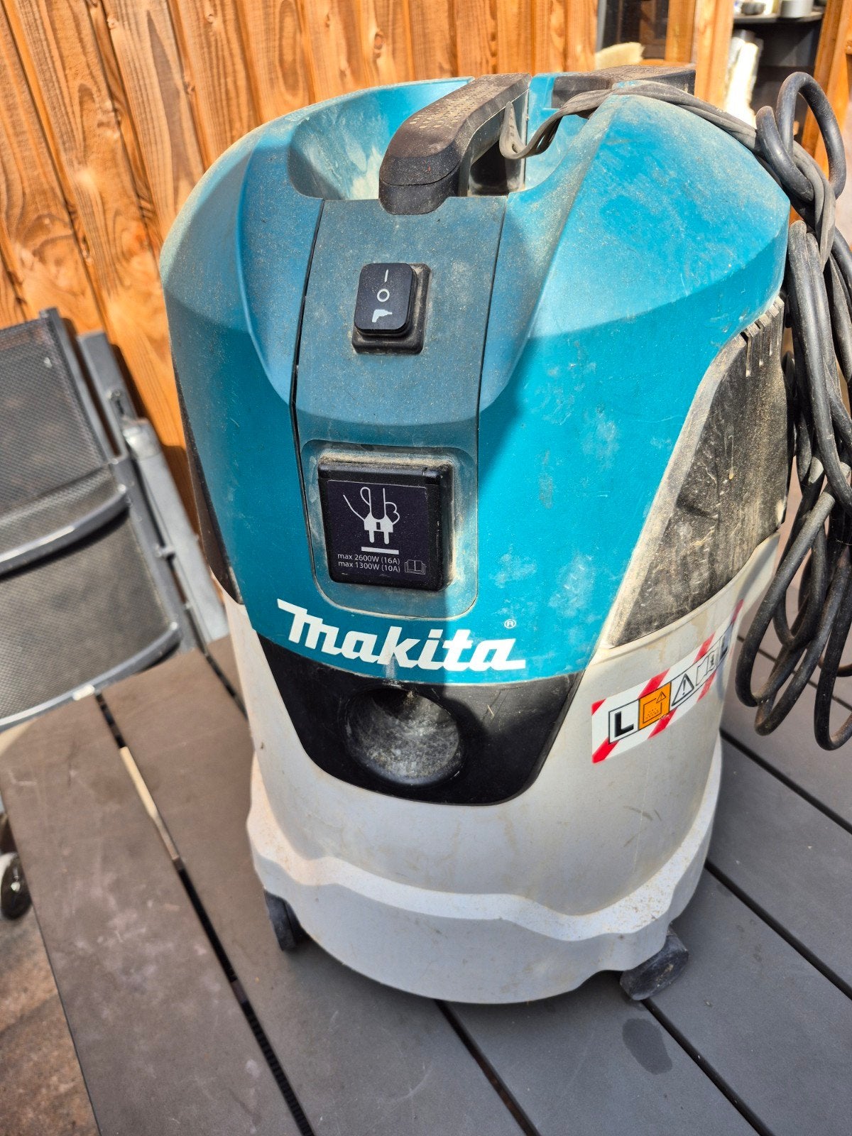 Makita VC2512L bouwstofzuiger zonder slang, met zakken, Inclusief accessoires, Gebruikt, Industriële stofzuiger, Minder dan 1200 watt