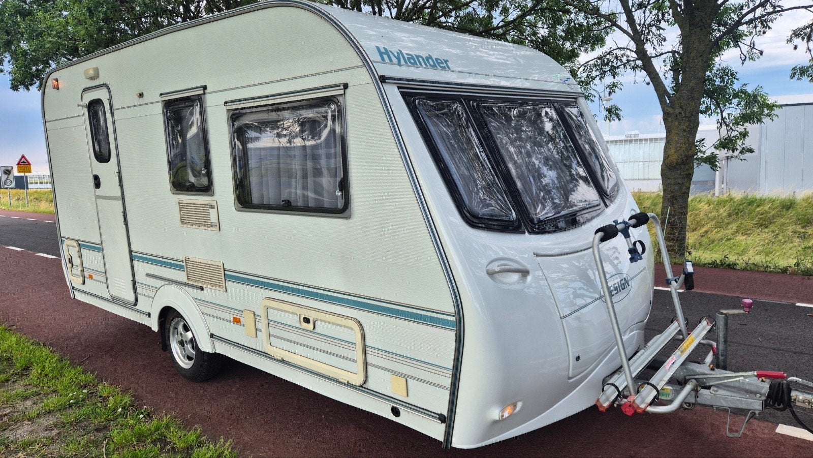 Hylander Design 400 - 4-pers. caravan met voortent, Overige merken, Particulier, Tot en met 4, Tot 4 meter