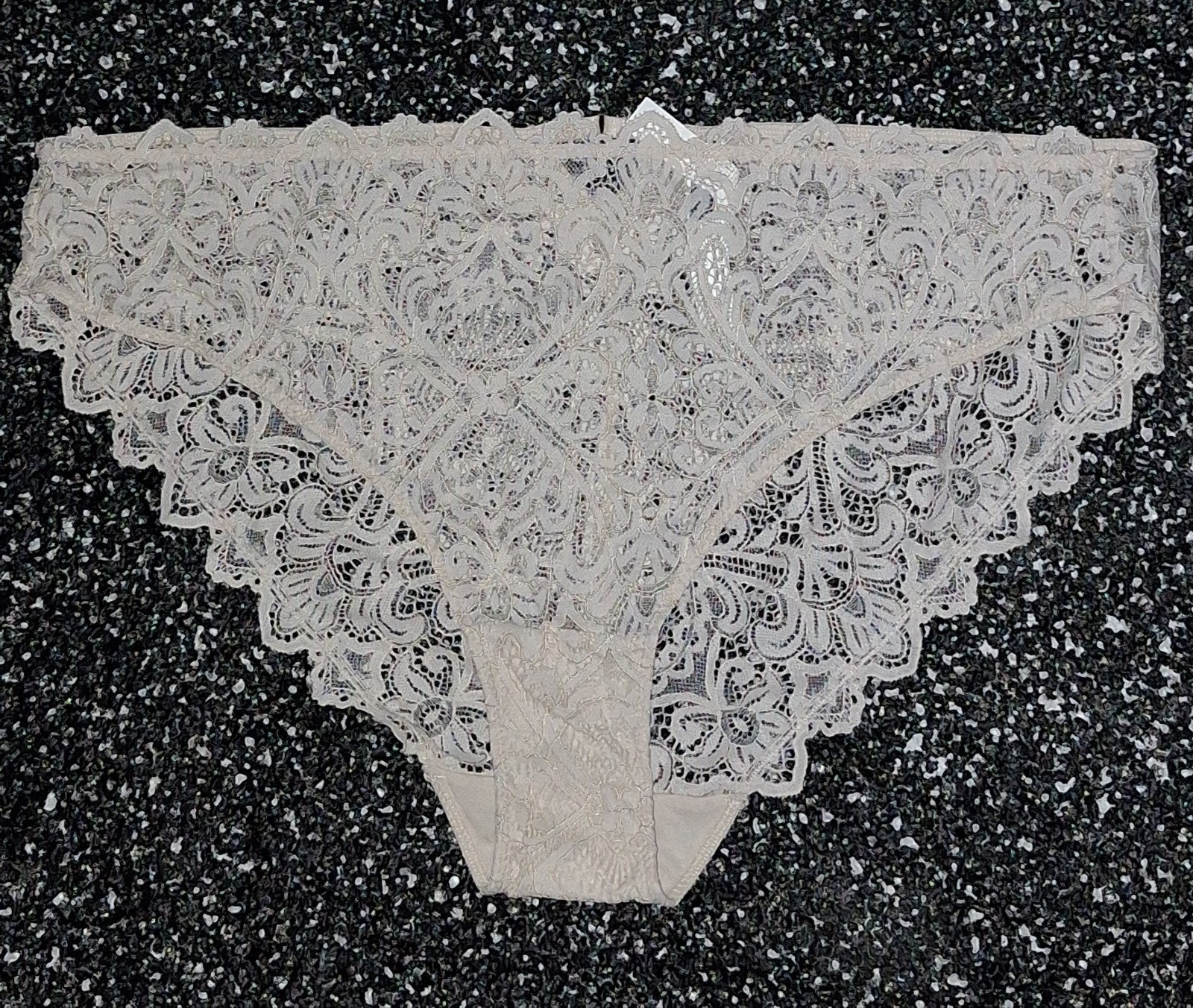 Sexy witte nieuwe kanten slip van Kiabi maat 46-48 (XL), Kiabi, Ophalen of Verzenden, Wit, Slip