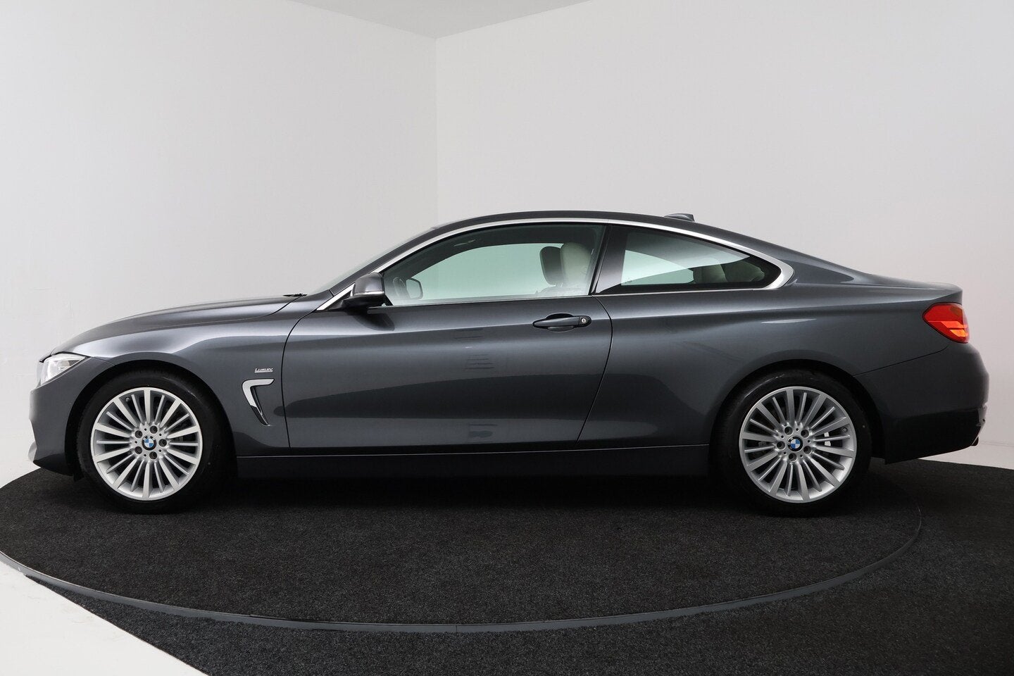 BMW 4 Serie Coupé 420i Luxury (GROOT-NAVIGATIE, SPORTSTOELE, Auto's, BMW, Automaat, Achterwielaandrijving, Gebruikt, Euro 6