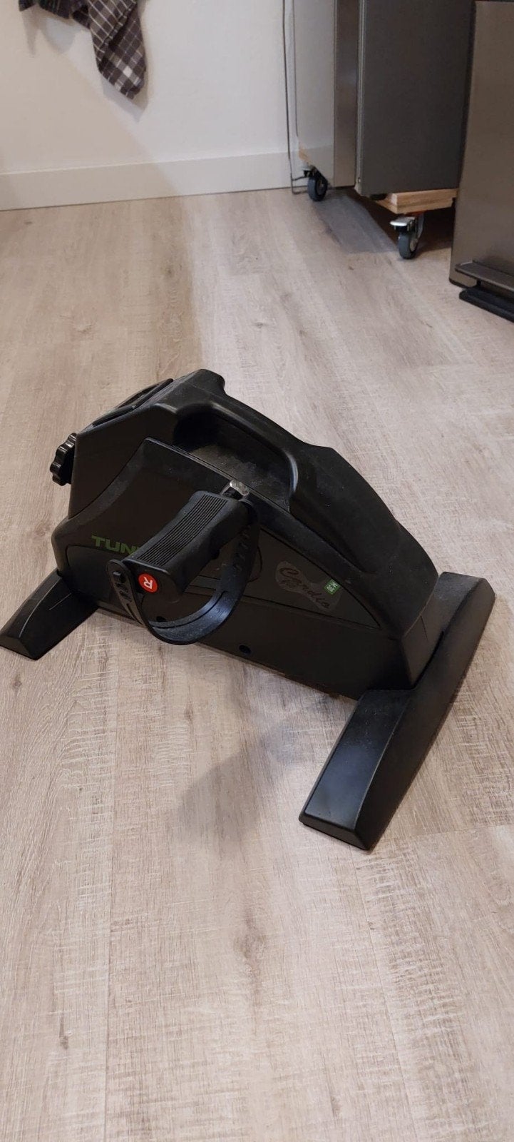 Tunturi Stoelfiets - Compacte Hometrainer voor Thuis, Kunststof, Gebruikt, Ophalen of Verzenden, Stoelfiets