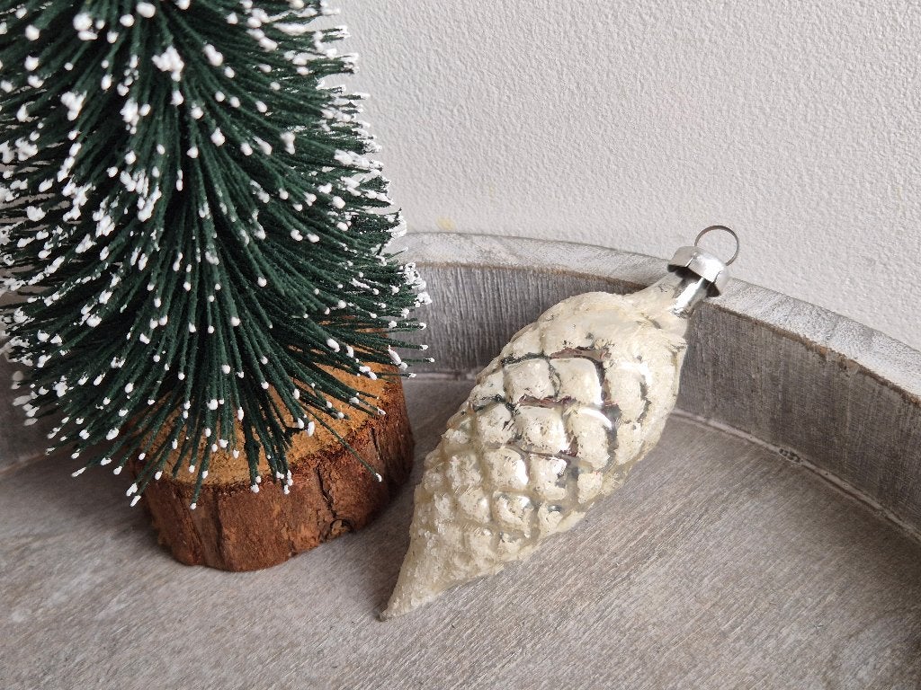 Vintage kerstbal dennenappel zilver 553, Diversen, *, Gebruikt, *, Ophalen of Verzenden