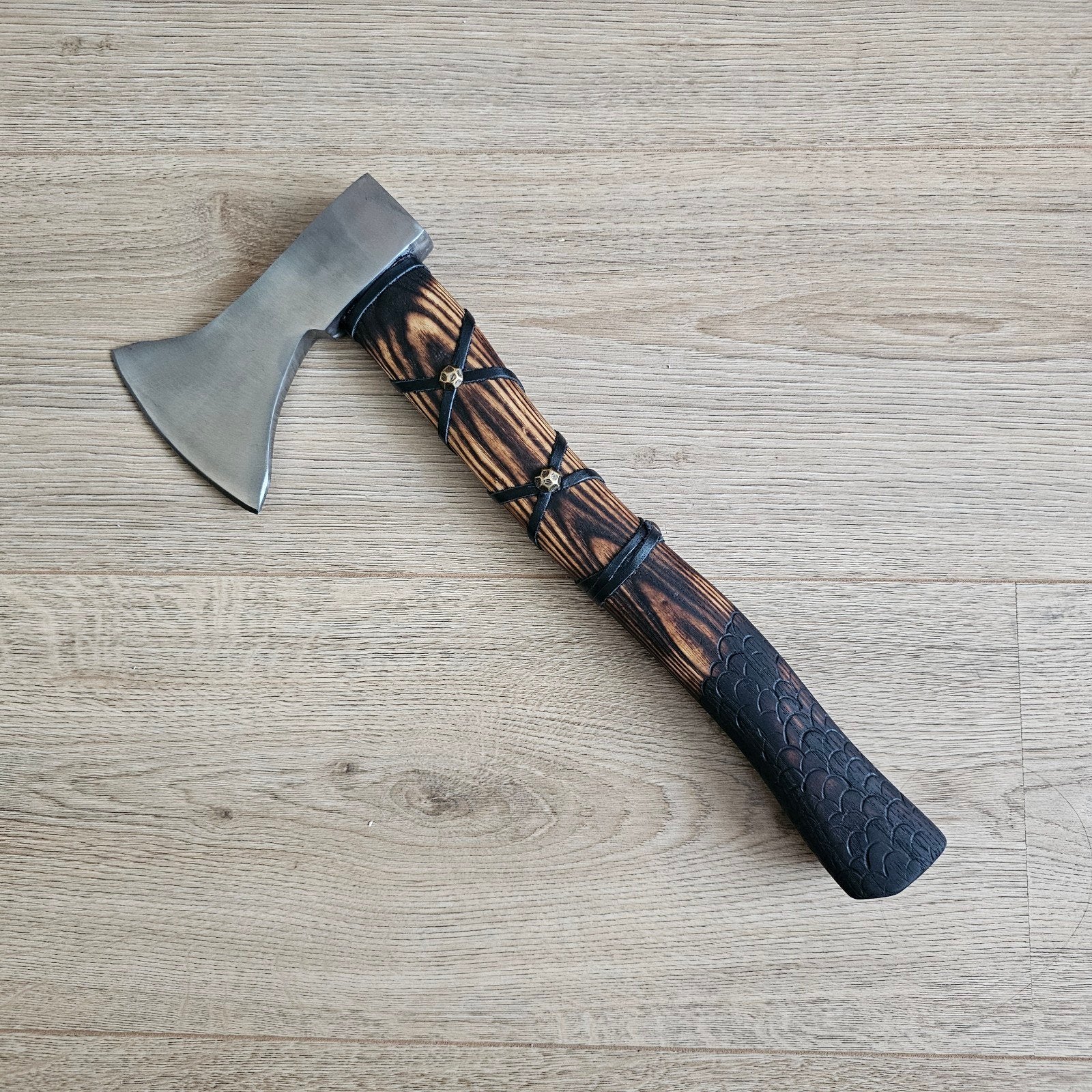 Handgemaakte Viking Bijl - Decoratief en Functioneel, Ophalen of Verzenden, Zo goed als nieuw, Overige typen, Overige merken