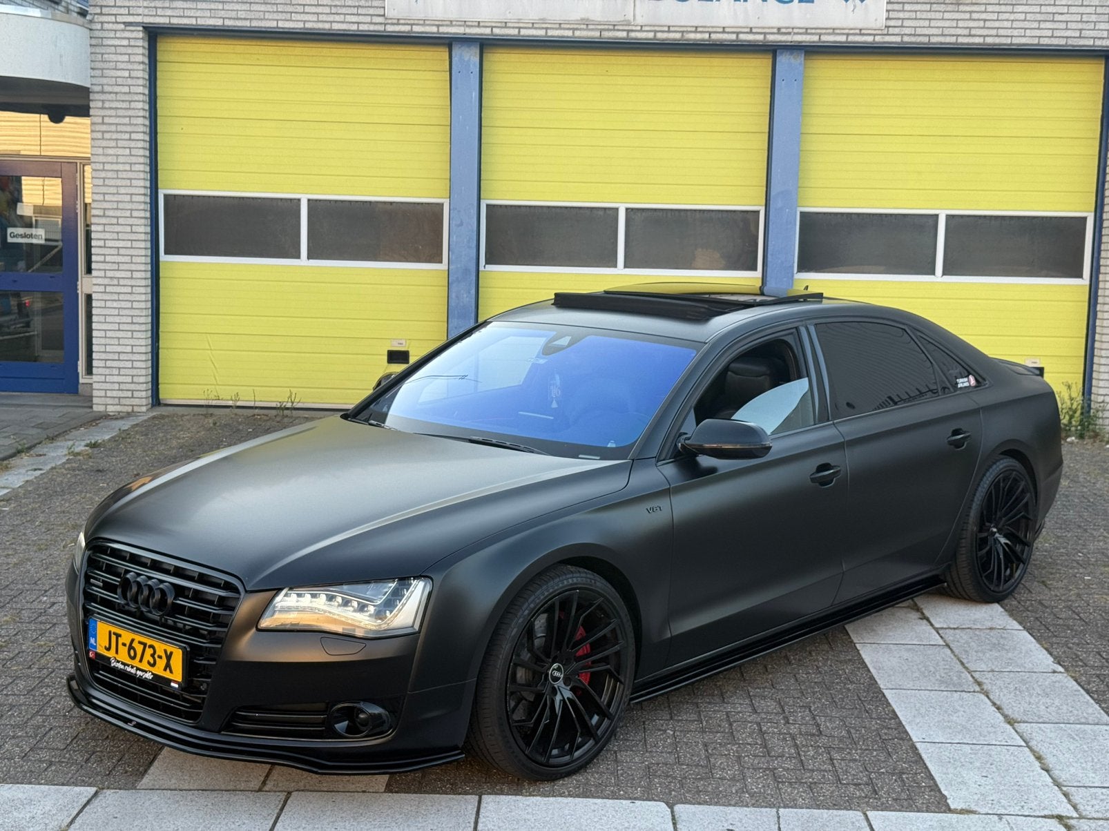 Audi A8 4.0TFSI 309KW Quat.tiptr LWB 2012 Zwart, Auto's, Audi, Automaat, Alcantara, Zwart, Vierwielaandrijving