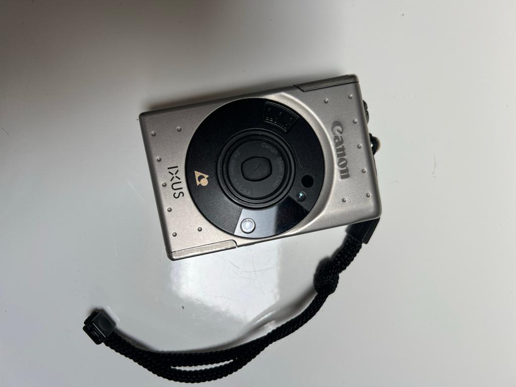 Canon IXUS 240IX APS-filmcamera uit de jaren 90, Ophalen of Verzenden, Gebruikt, Compact, Canon