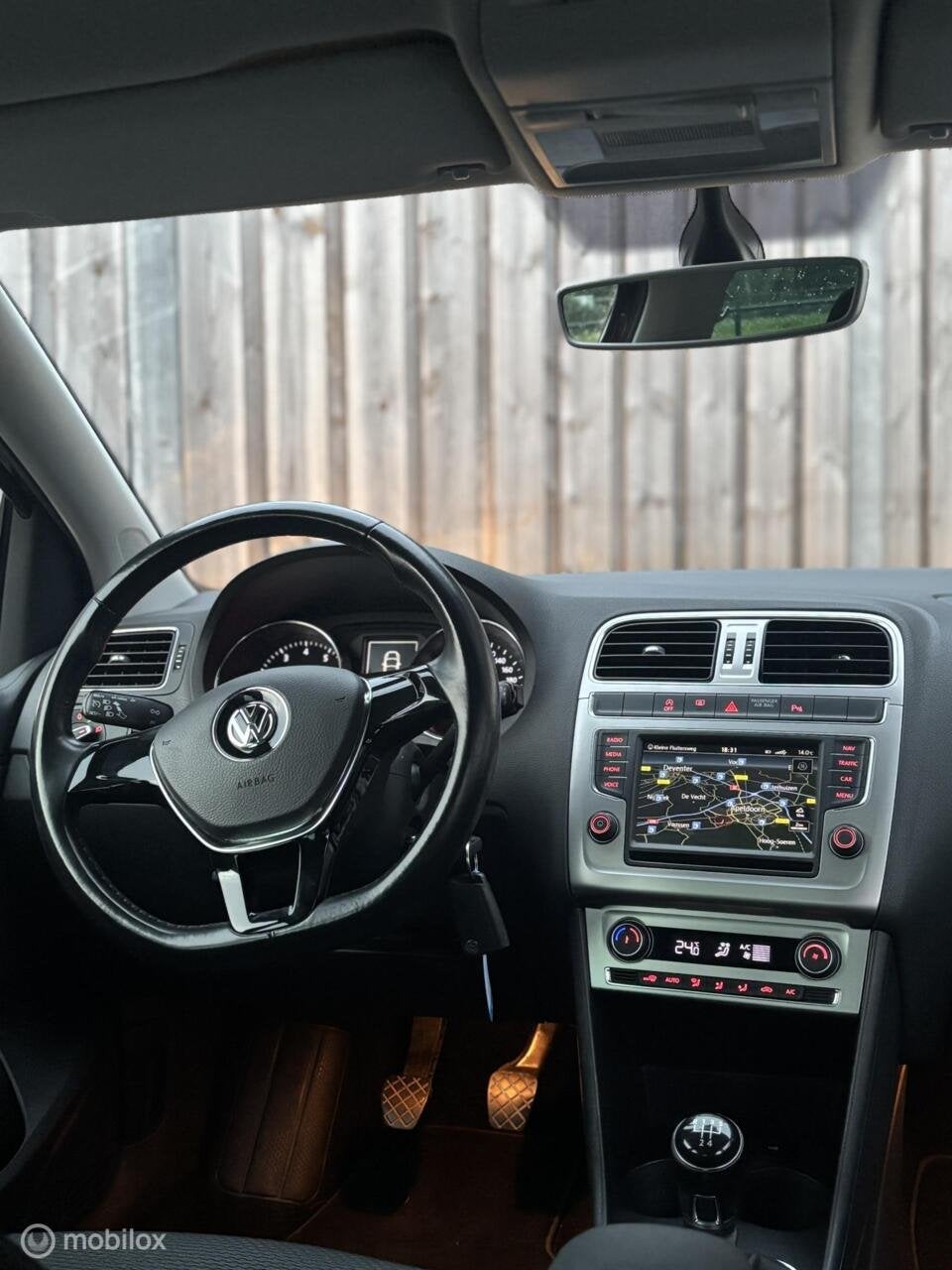 Volkswagen Polo 1.2 TSI Highline/AIRCO/BLUETOOTH/CRUISE/NAP/, Auto's, Stof, Euro 6, 4 cilinders, Zwart