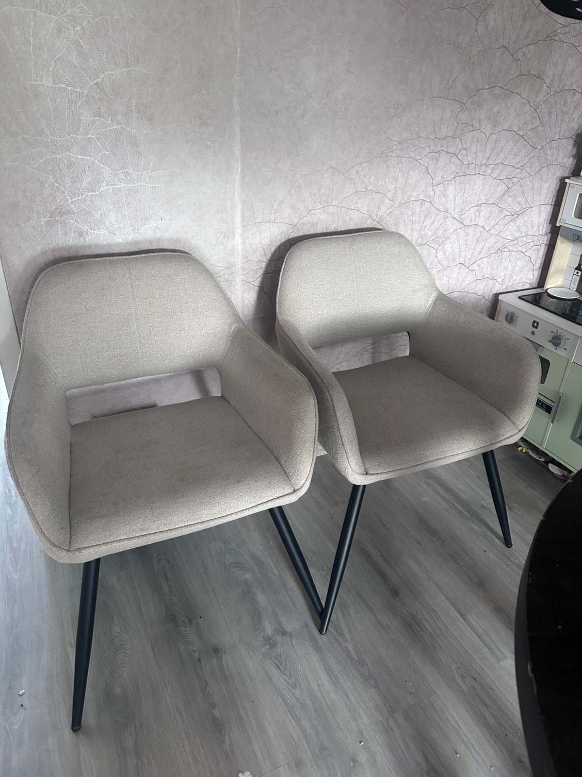 2 vera eetstoelen karwei, Ophalen of Verzenden, Gebruikt