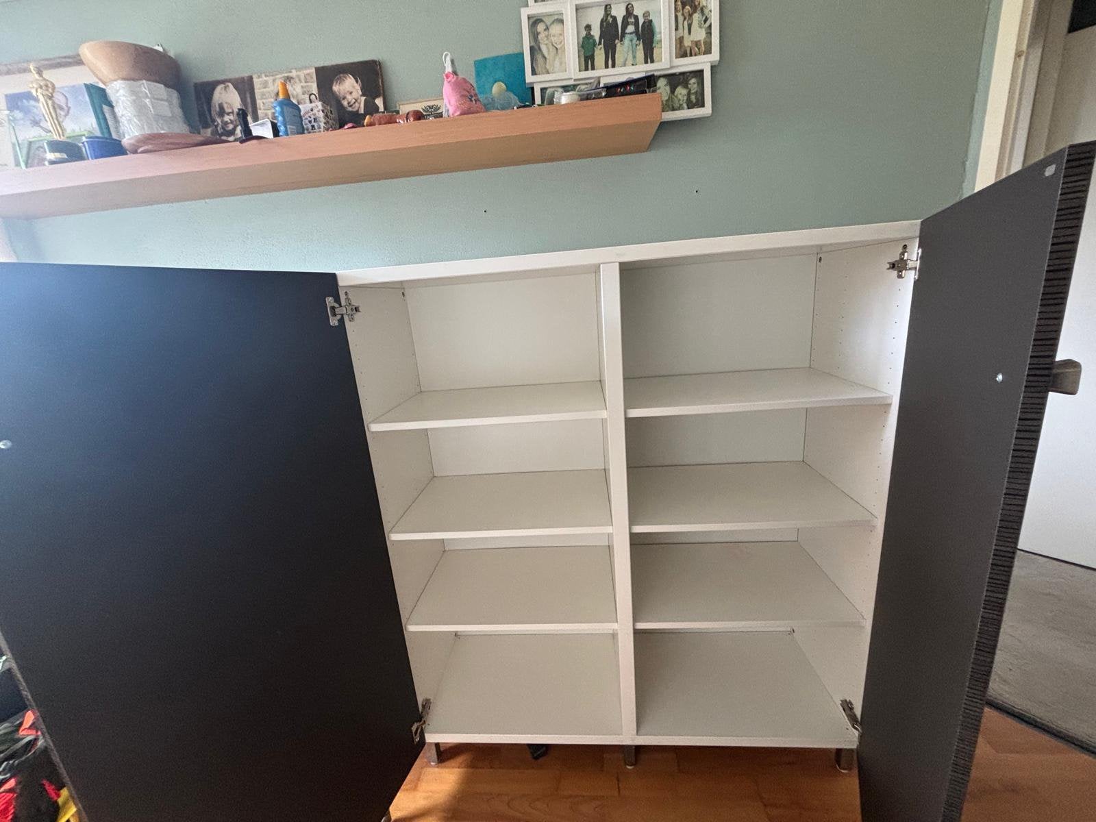 Opbergkast ikea besta met bruine glansdeuren, Ophalen, Zo goed als nieuw, 25 tot 50 cm, 100 tot 150 cm