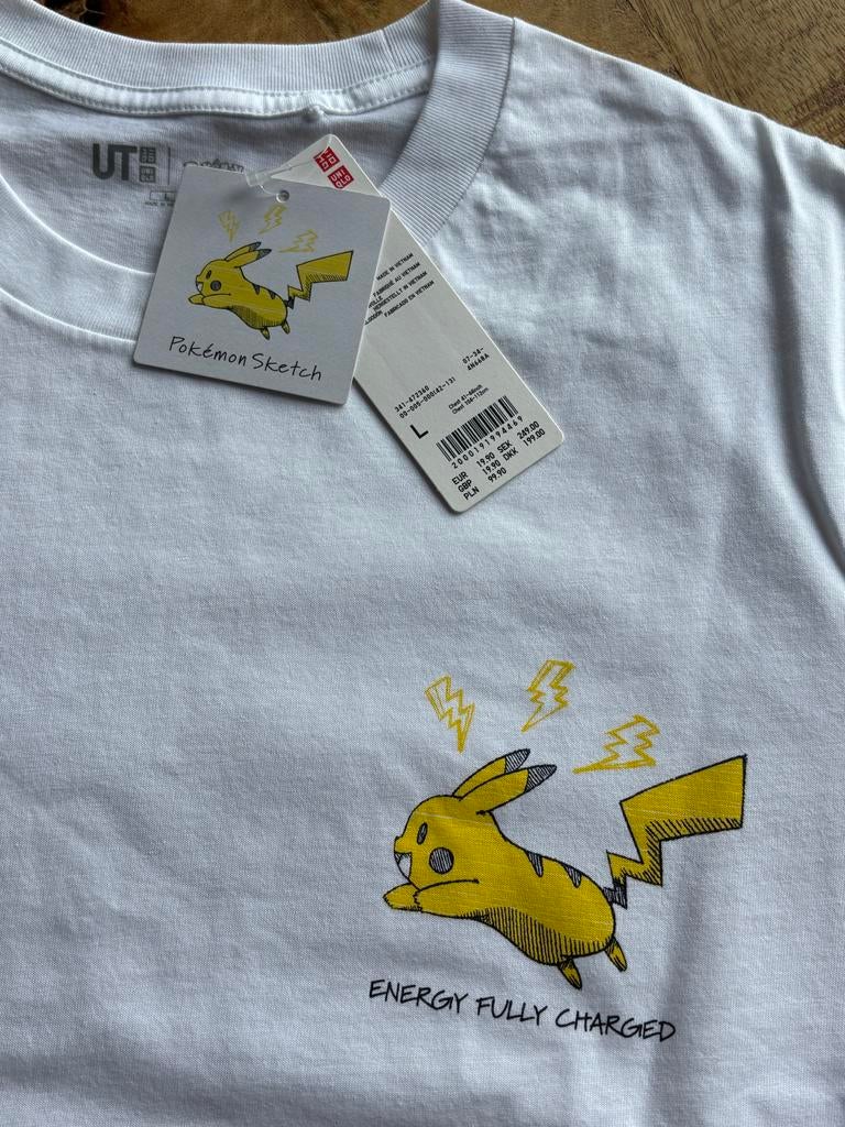 Uniqlo UT Pokémon Pikachu T-shirt Maat L, Kleding | Heren, Ophalen of Verzenden, Nieuw, Maat 52/54 (L), Wit