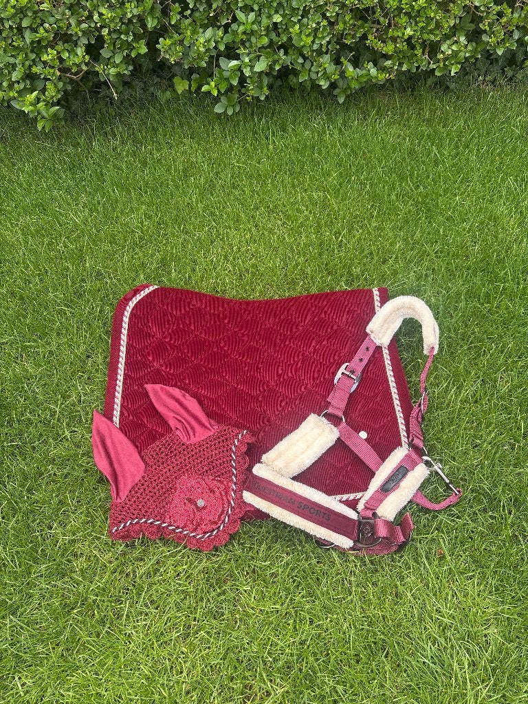 Bordeaux rood setje maat pony QHP, Dieren en Toebehoren, Dressuurdekje, QHP, Rood, Ophalen of Verzenden