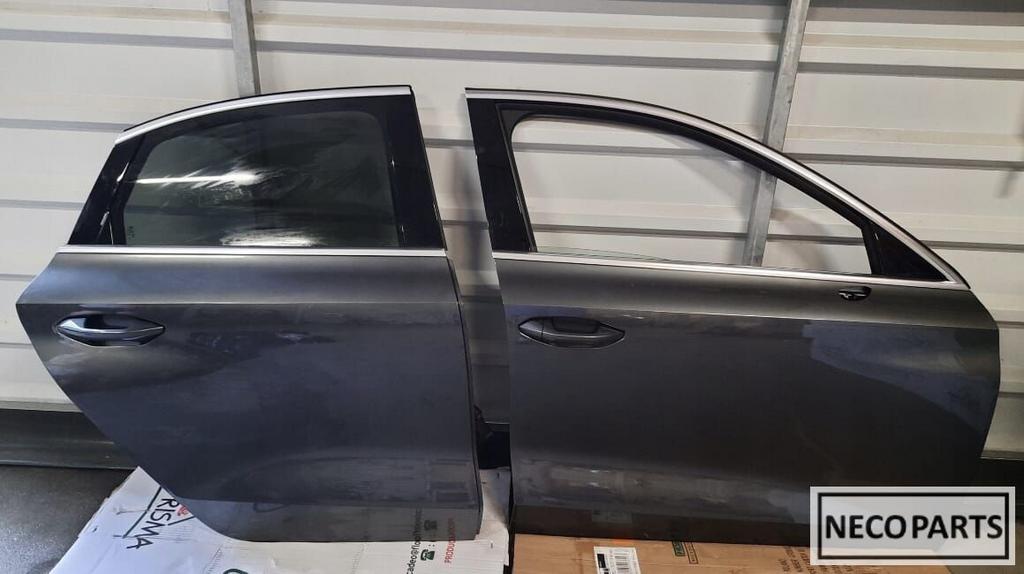 AUDI A3 8Y S3 RS3 PORTIER DEUR RECHTS DEUREN PORTIEREN, Auto-onderdelen, Carrosserie en Plaatwerk, Gebruikt, Achterklep, Achter