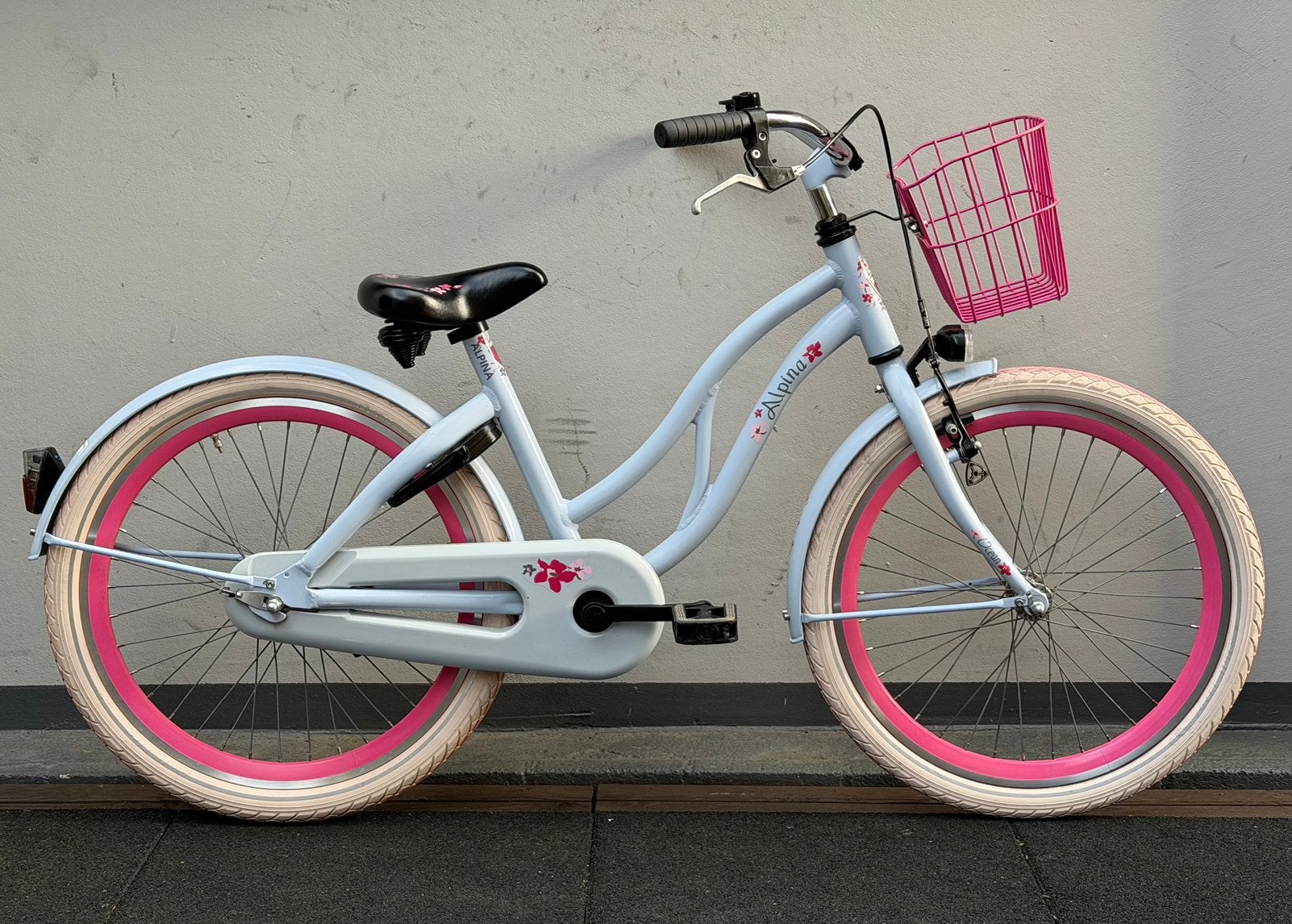 Alpina Ocean, 22 inch, zgan complete en nette meidenfiets., Fietsen en Brommers, Ophalen, Terugtraprem, 22 inch, Handrem