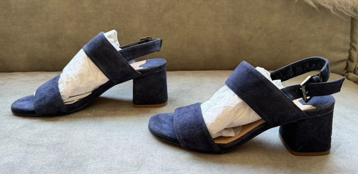 Notre V sandalen mt 39 (vrprs is incl vzk binnen NL), Ophalen of Verzenden, Zo goed als nieuw, Blauw, Sandalen of Muiltjes