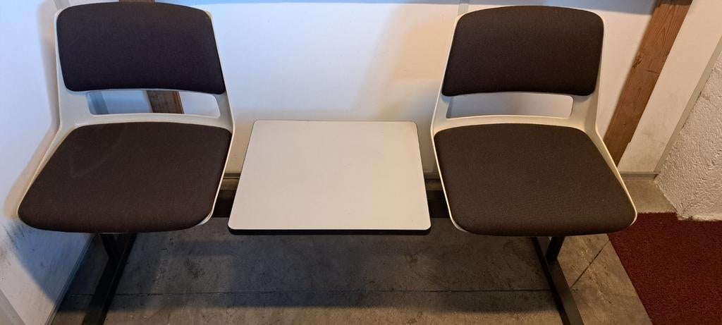 Vintage Gispen S 11 wachtbank met 2 stoelen en tafel, Ophalen, Gebruikt, Twee, Stof