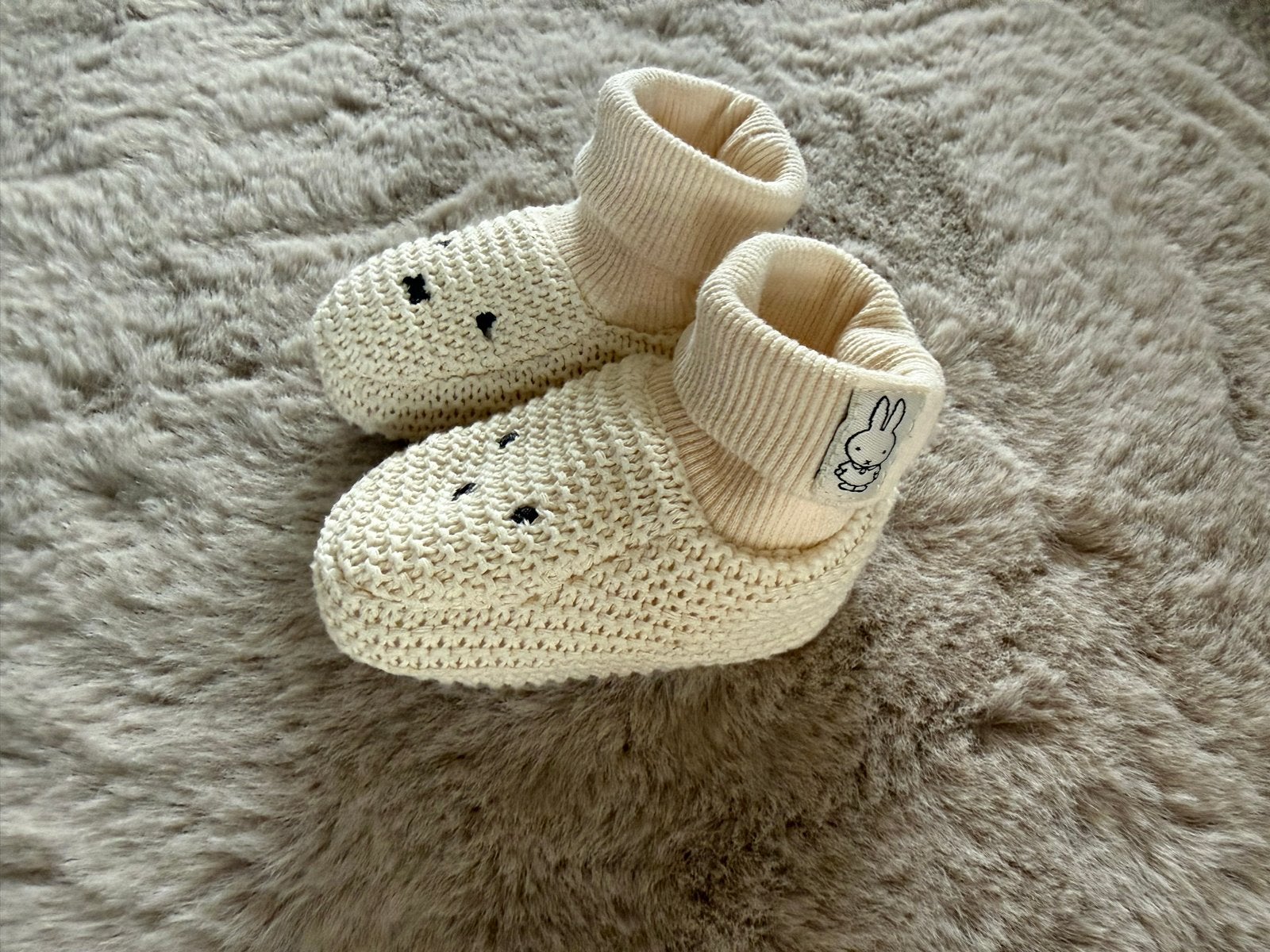 Nijntje slofjes Hema - Comfortabele babyslofjes, Ophalen, Zo goed als nieuw, Jongetje of Meisje, Slofjes