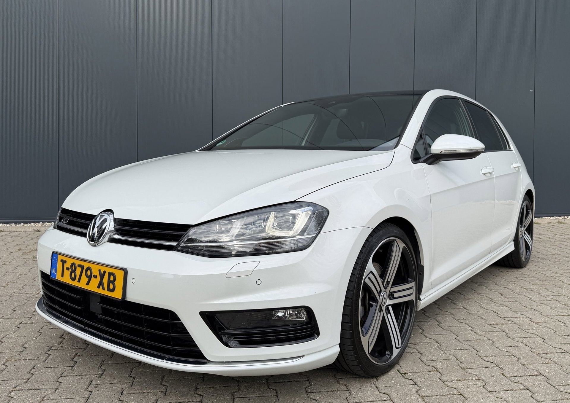 Volkswagen Golf 1.4 TSI ACT 150PK R-LINE | PANO | LED | 19'', Auto's, Gebruikt, Euro 6, 4 cilinders, 150 pk